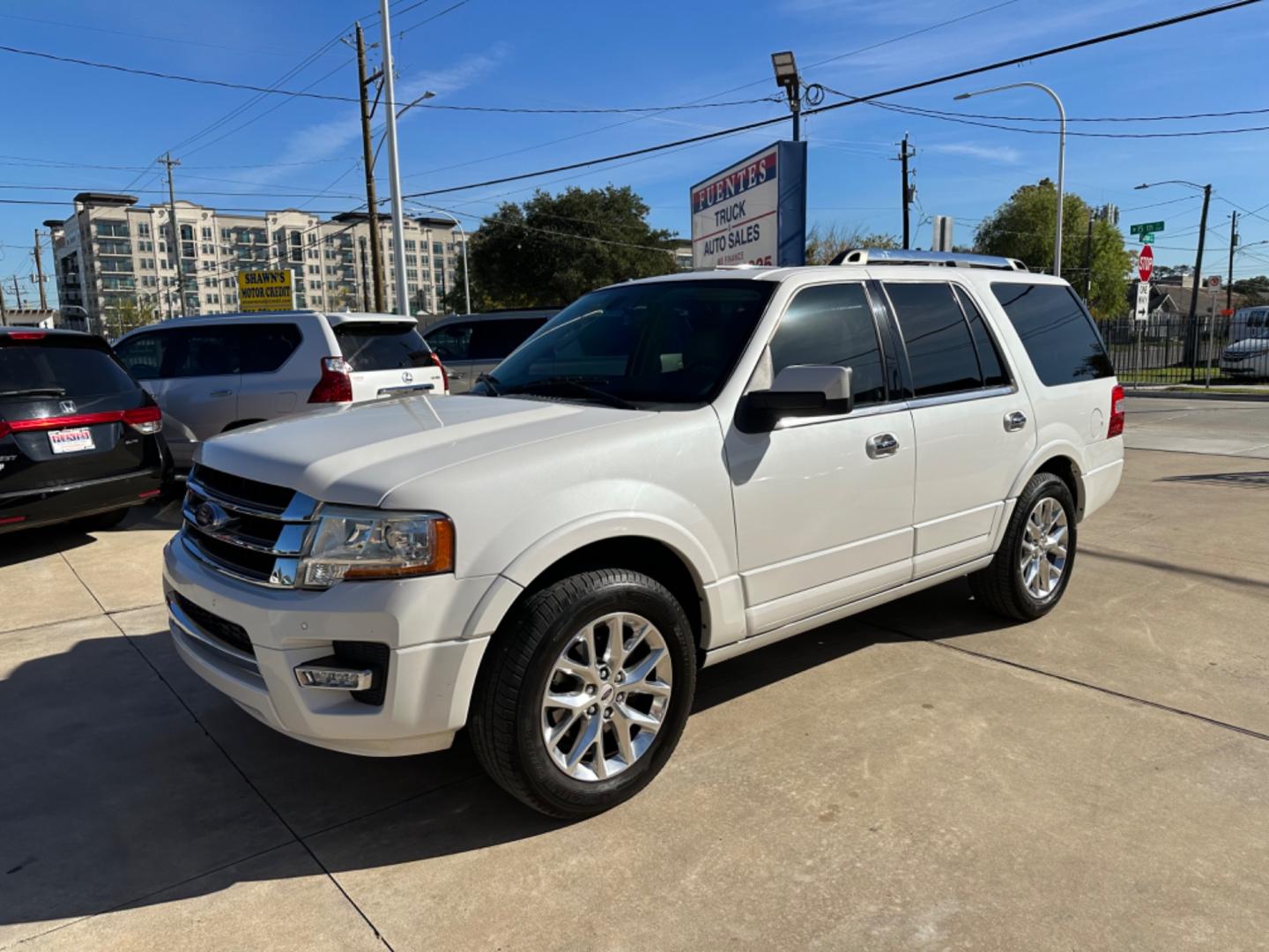 2015 White /Beige Ford Expedition Limited (1FMJU1KT5FE) with an 3.5L V6 DOHC 24V FFV engine, 6-Speed Automatic transmission, located at 1501 West 15th St., Houston, 77008, (713) 869-2925, 29.797941, -95.411789 - Photo#0